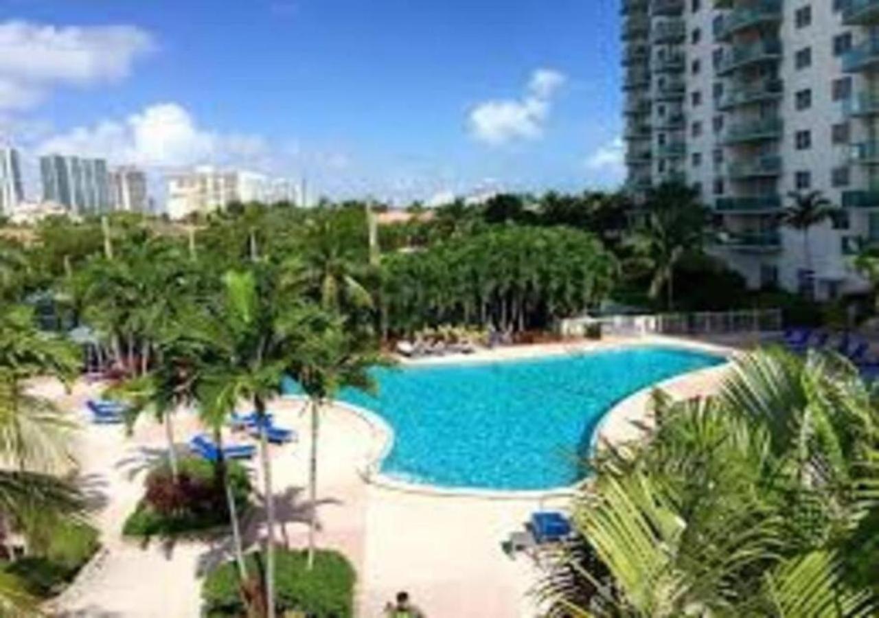 Zen Vacation Rentals Modern Penthouse Across Ocean Miami Beach Exterior photo